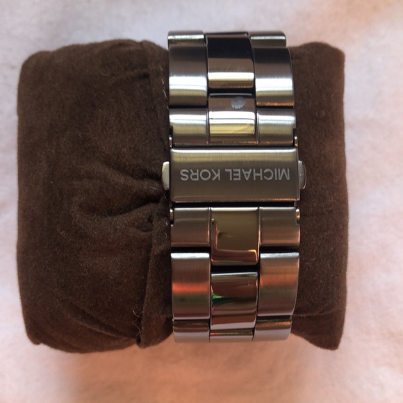 EUC Michael Kors Chronograph Gunmetal Men's Watch - Picture 3 of 12